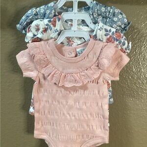 NEW Nicole New York Baby Floral Onesies Set